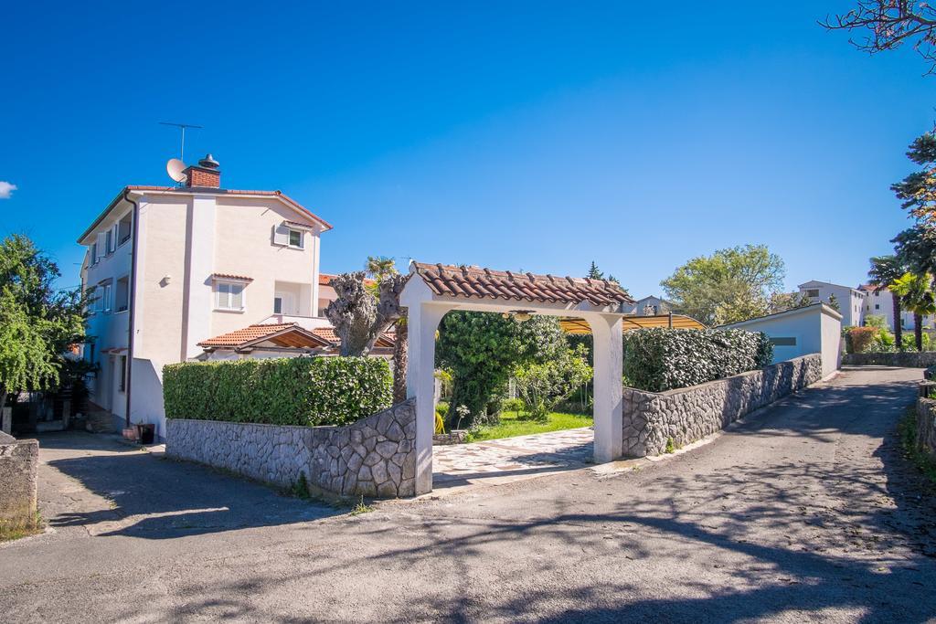 Villa Palma Malinska Exterior foto