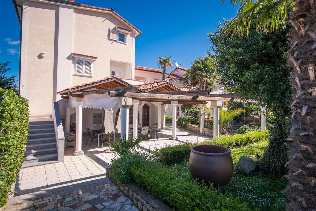 Villa Palma Malinska Exterior foto